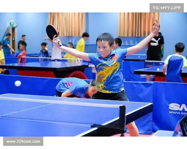 香港乒乓球表演赛完整版(香港乒总年度盛大乒乓球赛事开幕国内外顶尖选手激烈角逐精彩纷呈)